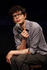 stand up comedy simon amstell